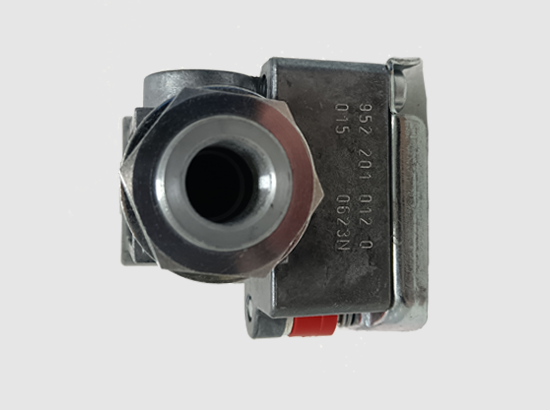 Coupling-head-integrated-filter